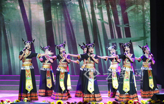 云南省2016年大家乐群众文化“彩云奖”决赛唱响昆明 云南省2016年大家乐群众文化“彩云奖”决赛唱响昆明