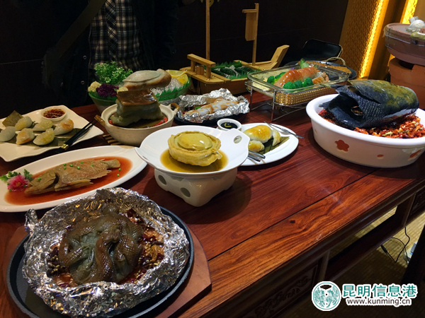 满汉全席,紫云青鸟,翡翠