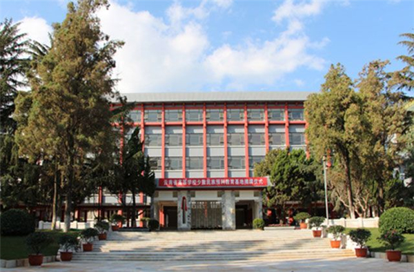 小升初报名在即 昆明部分“民校”公布招生计划 小升初报名在即 昆明部分“民校”公布招生计划