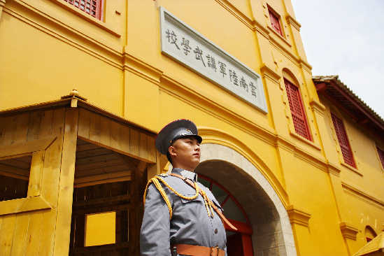 军事主题换岗操演 军事主题换岗操演