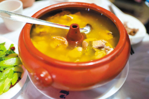 建水汽锅鸡 建水汽锅鸡