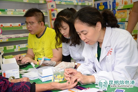 一心堂在全市启动甲状腺疾病免费筛查活动