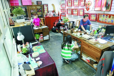 泥塑彩绘脸谱第五代传人林泓魁的脸谱人生 泥塑彩绘脸谱第五代传人林泓魁的脸谱人生