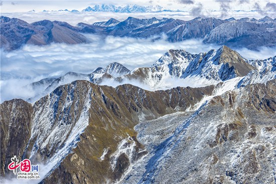 探访海拔4860米的天堂秘境“达古冰川”