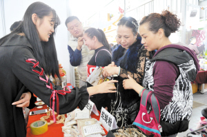 昆明特色中药材产品农博会上受青睐 昆明特色中药材产品农博会上受青睐