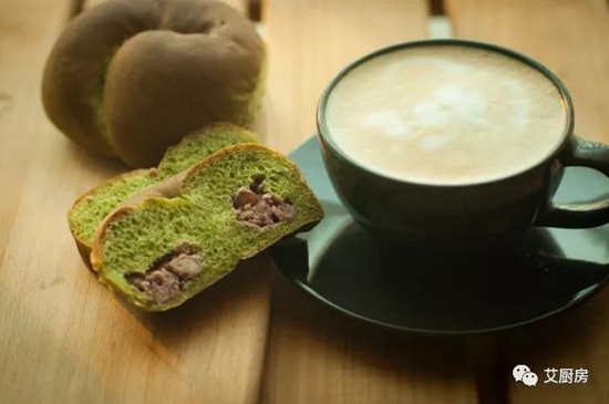 抹茶奶酪包 好吃到想哭的味道 抹茶奶酪包 好吃到想哭的味道