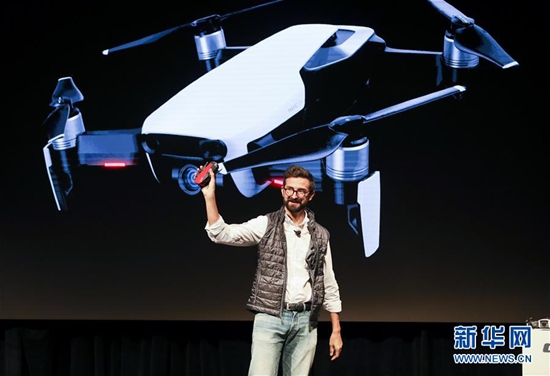 2018年1月23日大疆在纽约发布新款无人机Mavic Air。