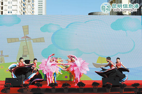 2018春城文化节昨日开幕，精品节目进行展演。