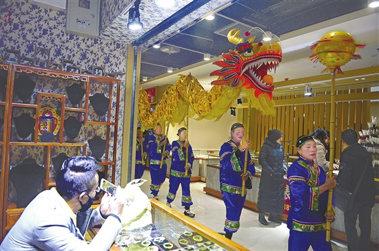 景星街引摊入市2月1日开街