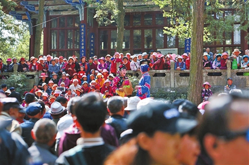 旅游市场整顿后第一个春节黄金周 云南旅游获网友点赞 旅游市场整顿后第一个春节黄金周 云南旅游获网友点赞