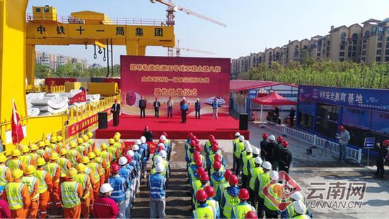 10余台盾构机同步施工让地铁5号线建设跑出“昆明加速度”