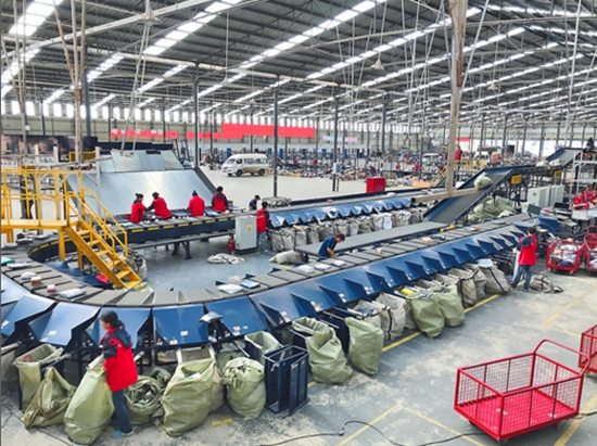 云南省快递物流行业有序迎来年度峰值 云南省快递物流行业有序迎来年度峰值