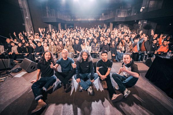 5f533d4be4b0a1c14bdae846 5f533d4be4b0a1c14bdae846