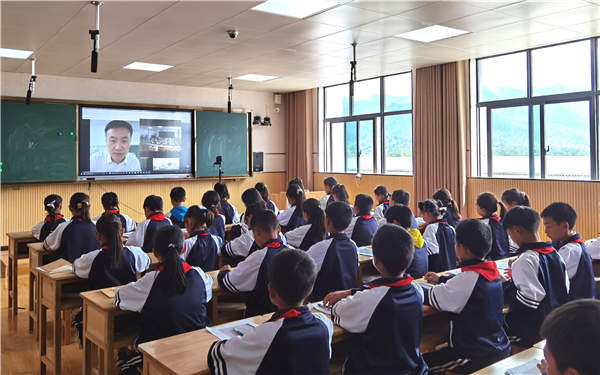 5f6aa3f4a31024adbd95bce9