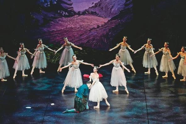 61832229a310cdd3d817cd9d