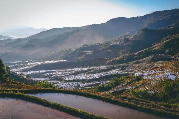 梯田春耕忙 风景美如画。绿春县融媒体中心供图(69).jpg_x-oss-process_style_w10 梯田春耕忙 风景美如画。绿春县融媒体中心供图(69).jpg_x-oss-process_style_w10