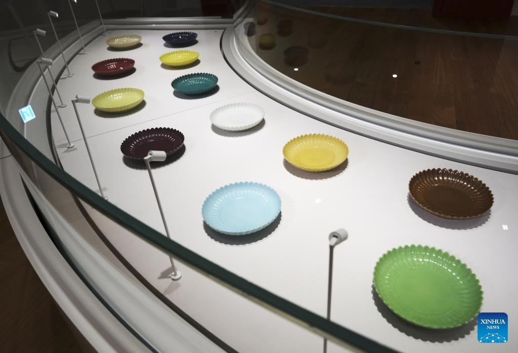 892a064394794f90b73802295d515b98