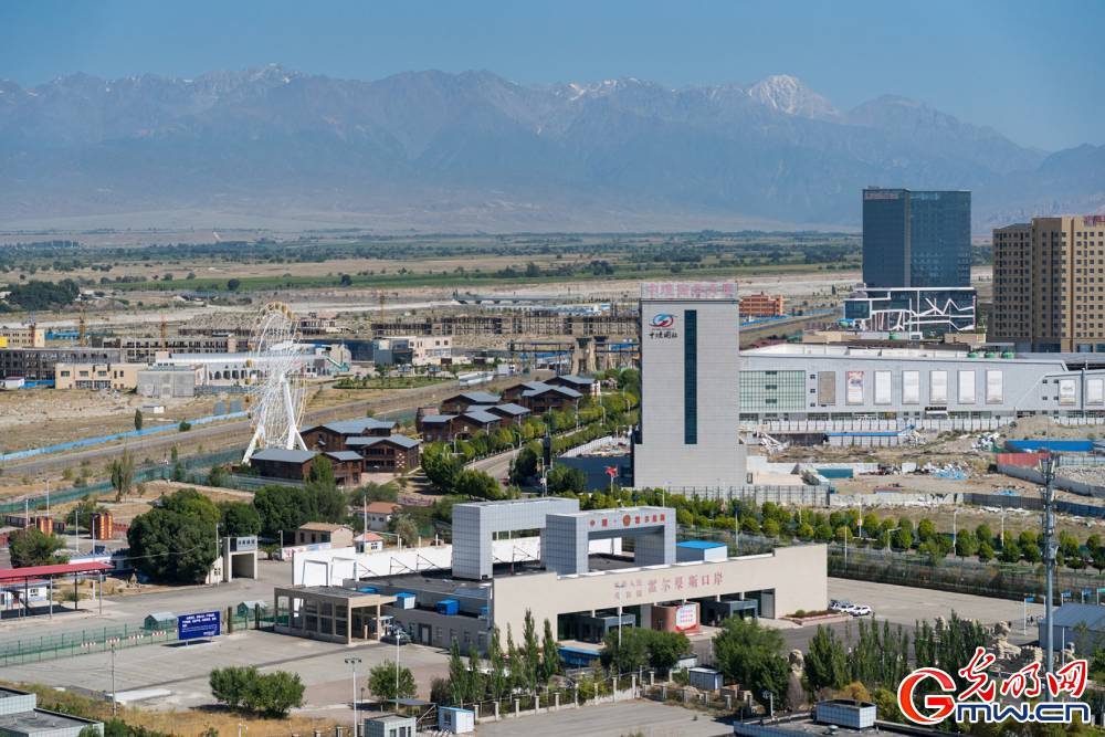 Xinjiang: What a fairyland! Xinjiang: What a fairyland!