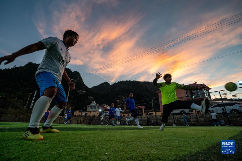 1129208914_16710211369341n