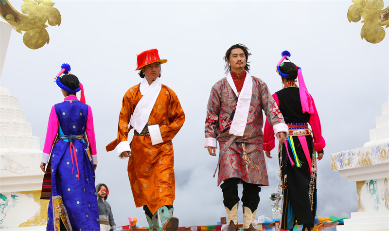 1392003_2048x2048 1392003_2048x2048