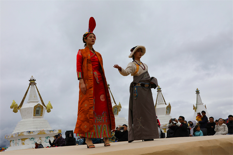 1392006_2048x2048 1392006_2048x2048