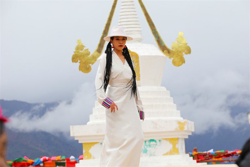 1392017_2048x2048 1392017_2048x2048