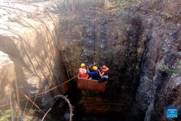 5ad5fa3dd9db44ac8b75049dca5458ac