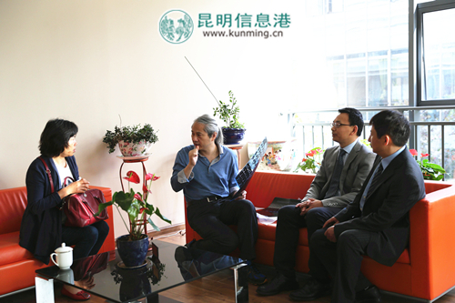 李惠民教授、王明松教授、王昆教授在会议间隙为患者进行联合会诊