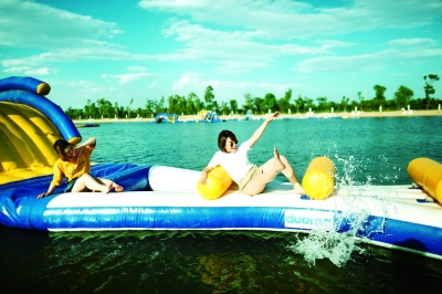 多玛水上大冲关_b