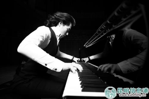 黄紫楠独奏1 黄紫楠独奏1