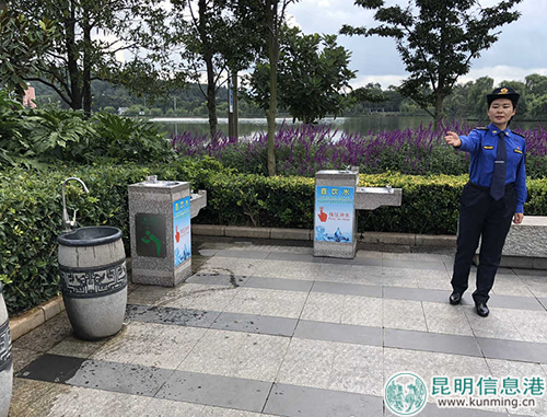 东湖公园内的直饮水设备。 东湖公园内的直饮水设备。