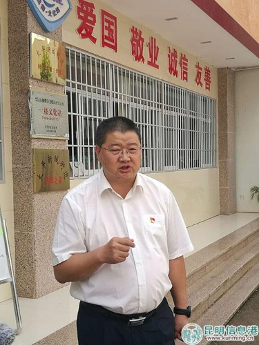 太平新城街道党工委书记、管委会常务副主任李强介绍情况。 太平新城街道党工委书记、管委会常务副主任李强介绍情况。