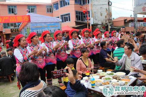 敬远方的客人一杯美酒