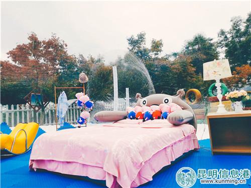 泡泡屋里充满童趣