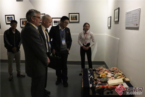 00300156138_8b30d58c 00300156138_8b30d58c