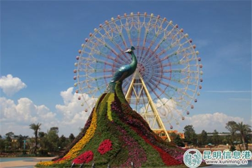 古滇名城 欢乐世界游乐园  薛江涛摄