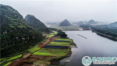 俯瞰美景中的赛道