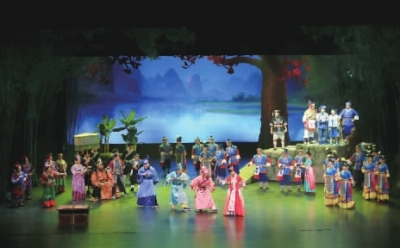 八桂大地兴文化 甲子辉煌展形象