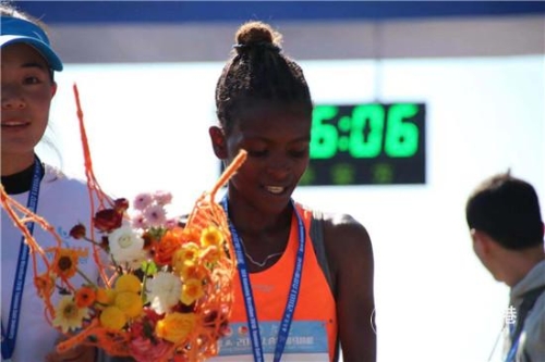 全程女子组冠军 全程女子组冠军