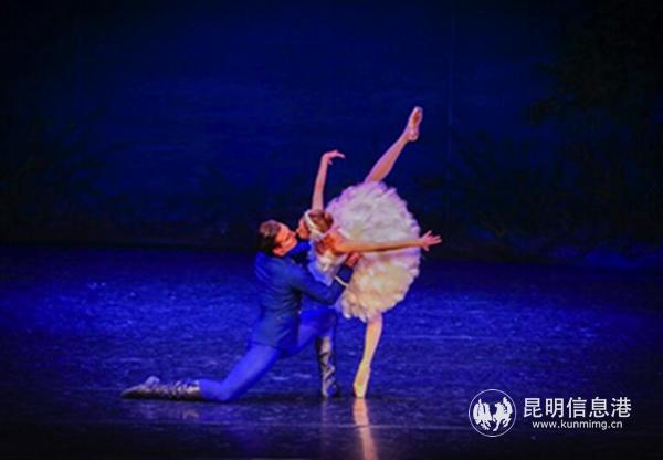 俄罗斯圣彼得堡古典芭蕾舞团演绎舞台效果2