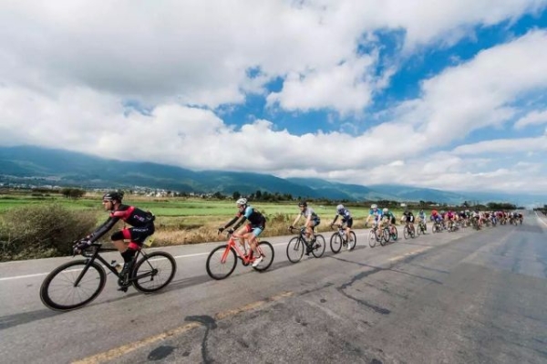 20181102225423UH0EPJ 20181102225423UH0EPJ