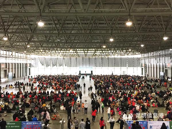 读书活动现场。记者孙红亮摄