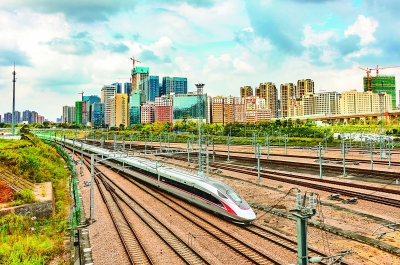 粤港澳大湾区:创建宜居宜业宜游的人文湾区 粤港澳大湾区:创建宜居宜业宜游的人文湾区