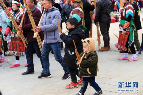 贵州凯里:盛装起舞闹新春
