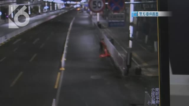 撕毁“扫黑布标”