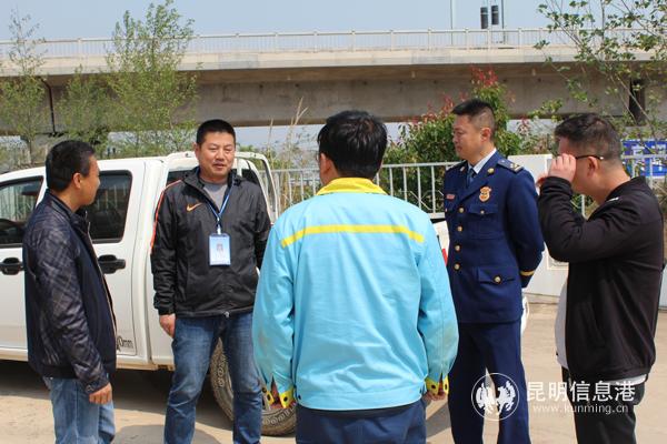 安监局开展危化品领域安全生产排查1