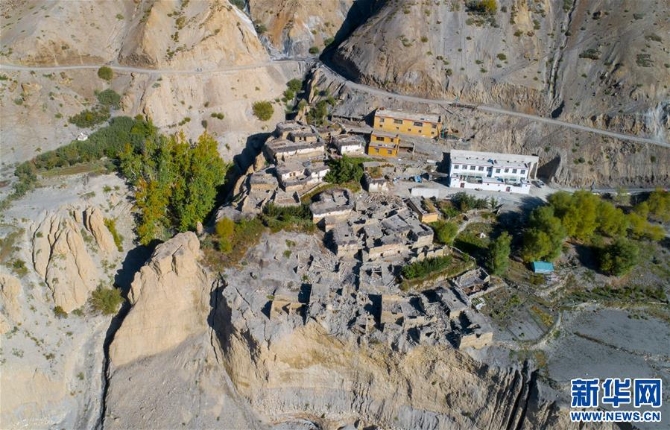 ï¼æ°åå
¨åªå¤´æ¡Â·å¾æäºå¨ï¼ï¼1ï¼è¥¿èé¿éæ¥æ¾æâå代æ¿âï¼ä¸å½è¾¹é²å·¨åç缩微影å