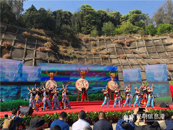 彝族器乐舞蹈展演