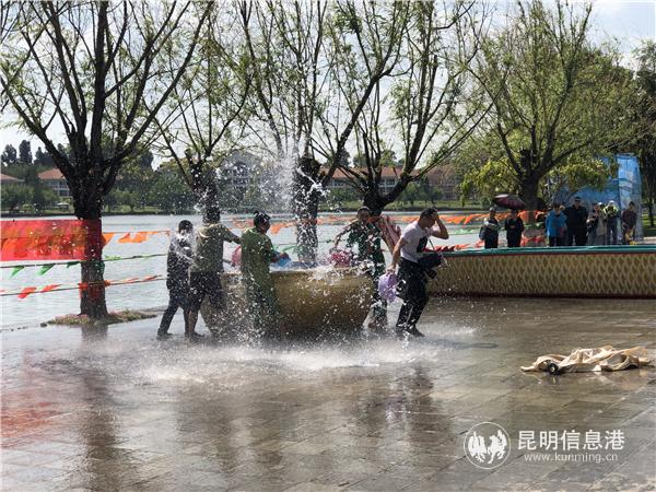 泼水狂欢2 泼水狂欢2