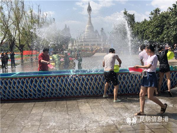 泼水狂欢1 泼水狂欢1